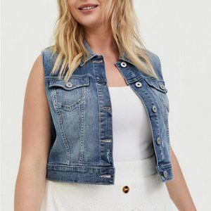 TORRID Crop Denim Vest Medium Wash sz 4X Women's Plus